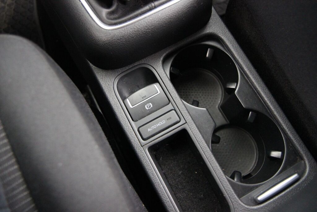 Volkswagen Tiguan 2014 Trend Limited 1,4 TSI 90 kW (122 hv) BMT / 2-om. Suomiauto / Exclusive-paketti / Webasto / Vetokoukku