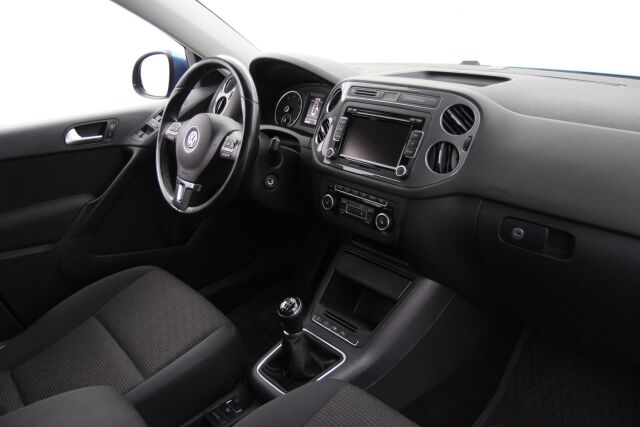 Volkswagen Tiguan 2014 Trend Limited 1,4 TSI 90 kW (122 hv) BMT / 2-om. Suomiauto / Exclusive-paketti / Webasto / Vetokoukku