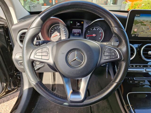 Mercedes-Benz C 2014 180 A Premium Business / Suomi-auto / Iso navi / Sporttipenkit / Uudet kesärenkaat / ILS valot /