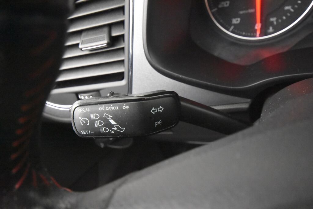 Seat Leon 2015 1,4 TSI 140 FR / Suomiauto / Tutkat / Juuri katsastettu!