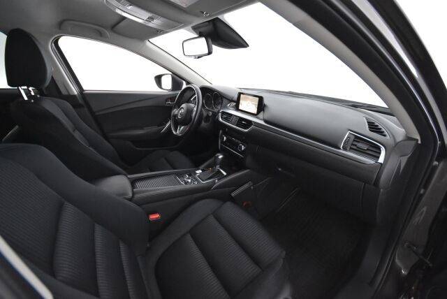 Mazda 6 2016 Sedan 2,0 (165) SKYACTIV-G Business Edition 6AT / Lohkolämmitin+sisäpistoke / Tutkat / Navigointi