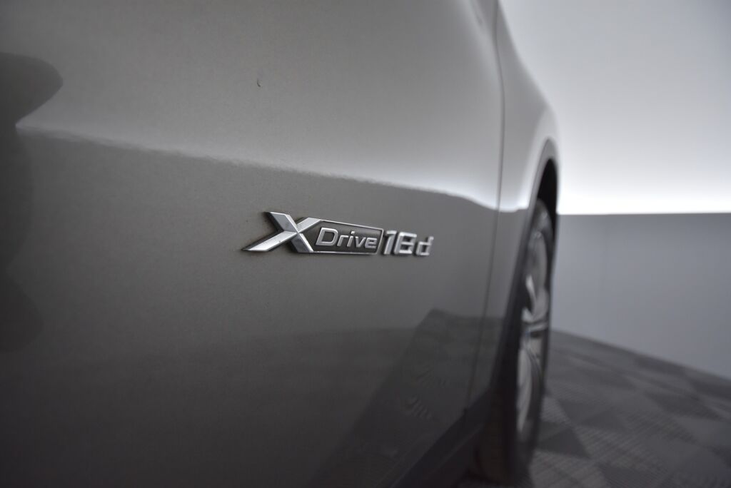 BMW X1 2016 F48 xDrive18d A Business Sport / SportLine / Urheiluistuimet / Tutka / Vakionopeudensäädin