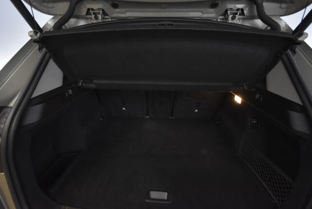 BMW X1 2016 F48 xDrive18d A Business Sport / SportLine / Urheiluistuimet / Tutka / Vakionopeudensäädin