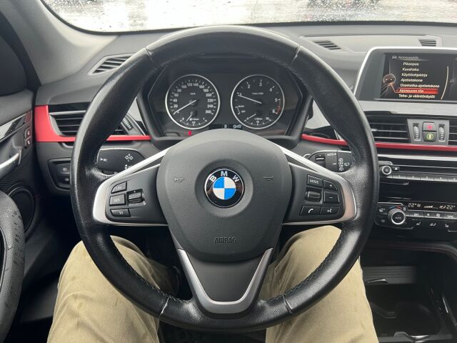BMW X1 2016 F48 xDrive18d A Business Sport / SportLine / Urheiluistuimet / Tutka / Vakionopeudensäädin
