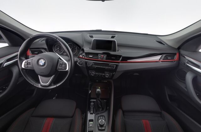 BMW X1 2016 F48 xDrive18d A Business Sport / SportLine / Urheiluistuimet / Tutka / Vakionopeudensäädin