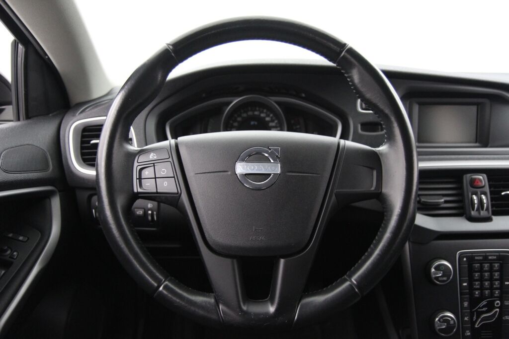 Volvo V40 2014 T2 Business / Vähän ajettu / Jakohihna vaihdettu / Xenon valot