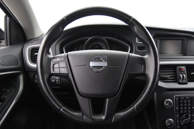 Volvo V40 2014 T2 Business / Vähän ajettu / Jakohihna vaihdettu / Xenon valot
