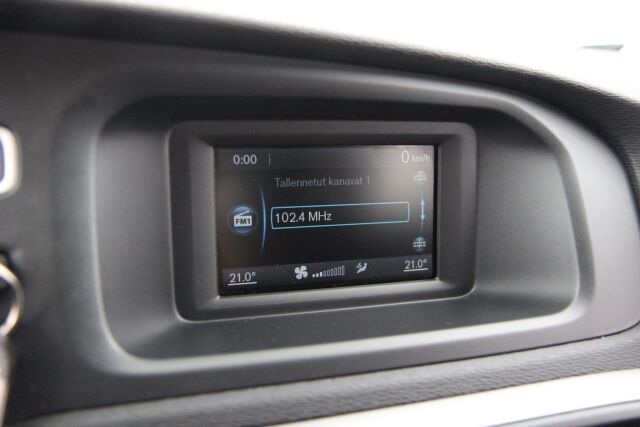Volvo V40 2014 T2 Business / Vähän ajettu / Jakohihna vaihdettu / Xenon valot