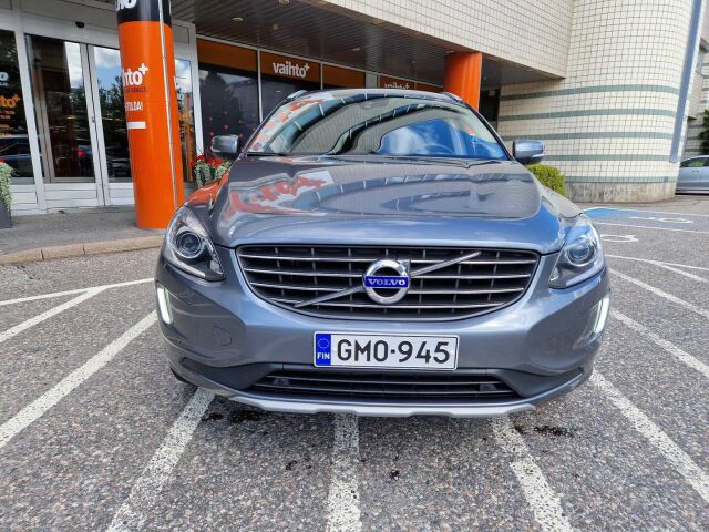 Volvo XC60 2017 D4 Business Classic Summum aut / Webasto / Merkkihuolto historia / Koukku / Nahkasisusta / Keyless Go