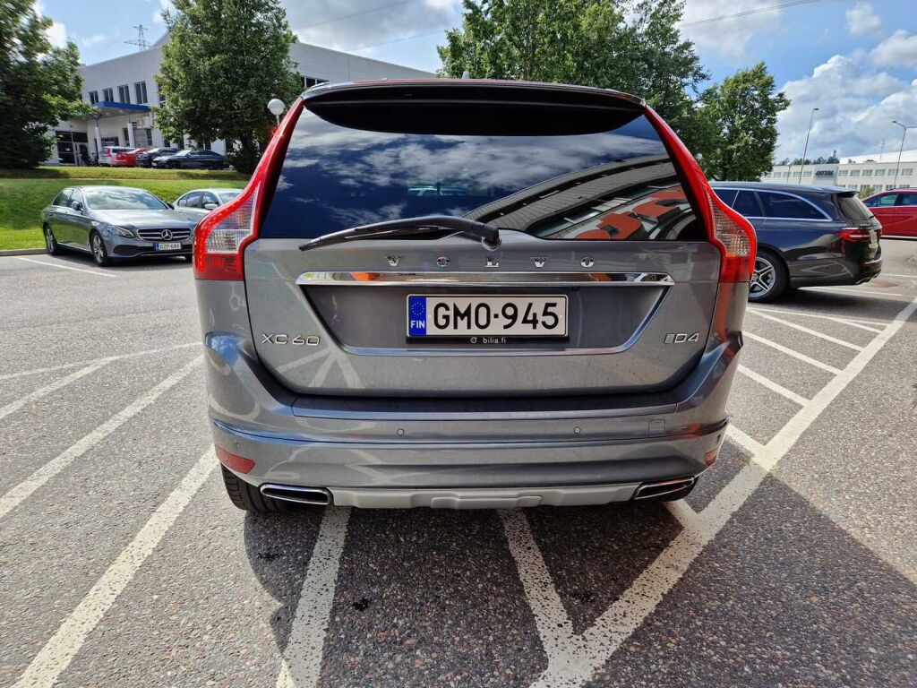 Volvo XC60 2017 D4 Business Classic Summum aut / Webasto / Merkkihuolto historia / Koukku / Nahkasisusta / Keyless Go