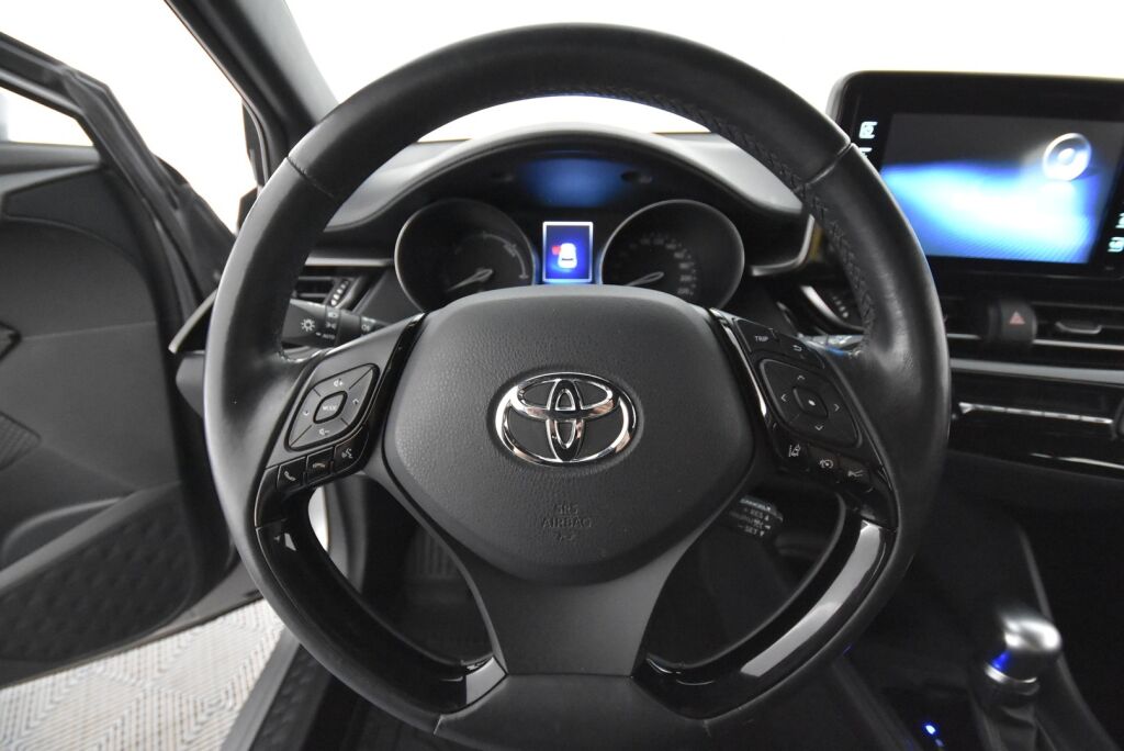 Toyota C-HR 2017 1,8 Hybrid Active / Kamera / Lohkolämmitin / Huollettu 40tkm / Vähän ajettu / Kaistavahti