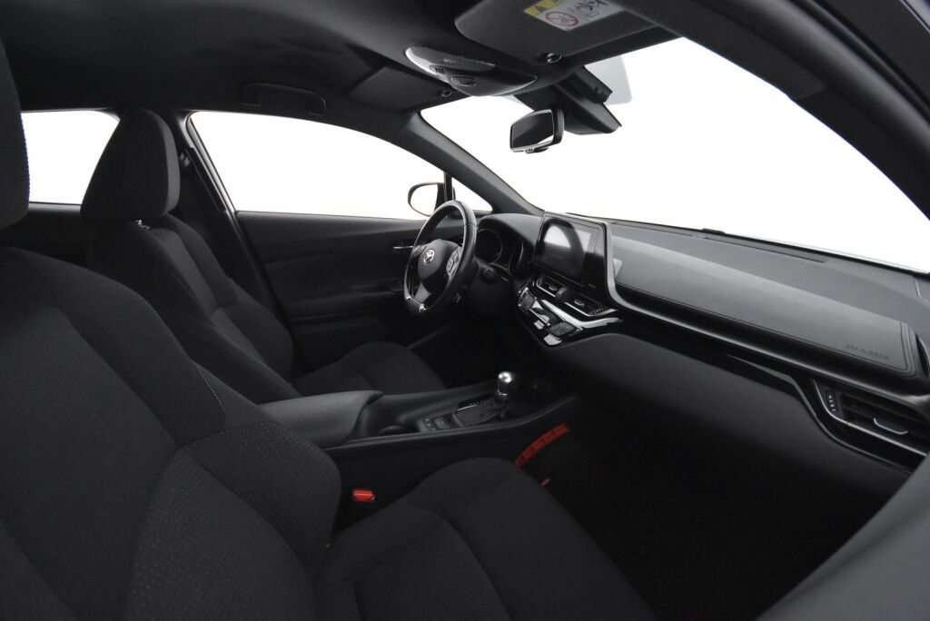 Toyota C-HR 2017 1,8 Hybrid Active / Kamera / Lohkolämmitin / Huollettu 40tkm / Vähän ajettu / Kaistavahti