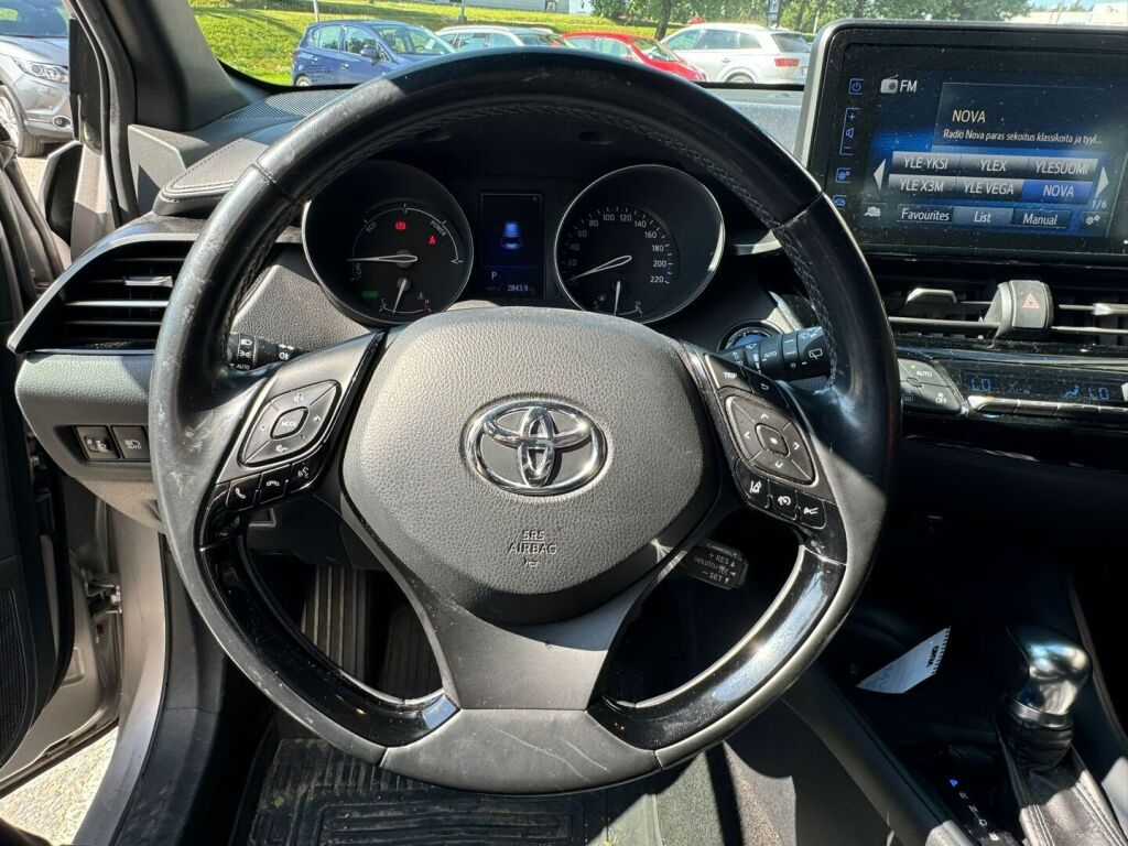 Toyota C-HR 2018 1,8 Hybrid Active / Suomiauto / Navigointi / Peruutuskamera