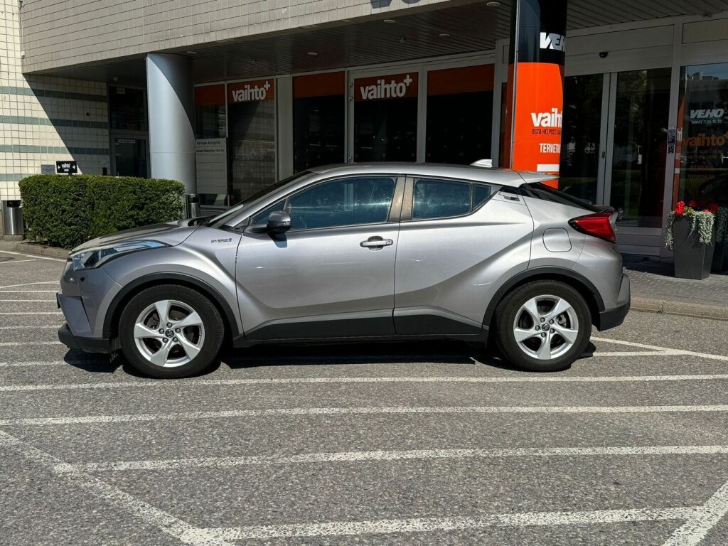 Toyota C-HR 2018 1,8 Hybrid Active / Suomiauto / Navigointi / Peruutuskamera