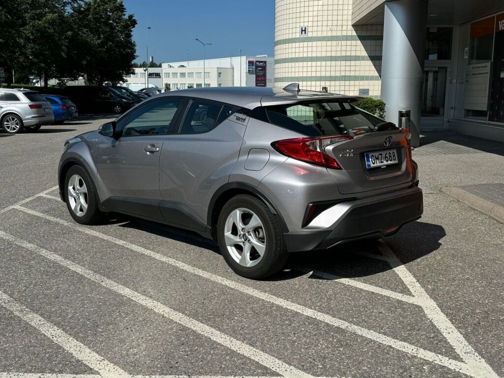 Toyota C-HR 2018 1,8 Hybrid Active / Suomiauto / Navigointi / Peruutuskamera
