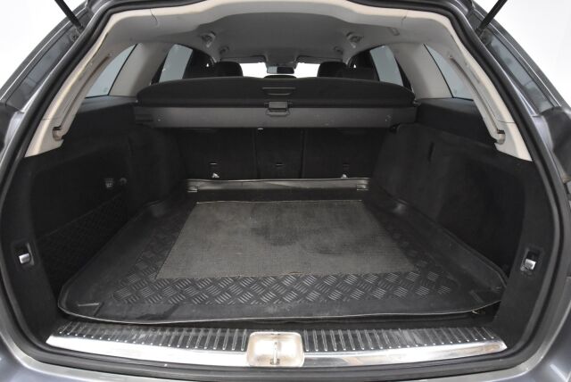Mercedes-Benz C 2017 250 d 4Matic T A Premium Business / Webasto / Ajoavustinpaketti/ Comand