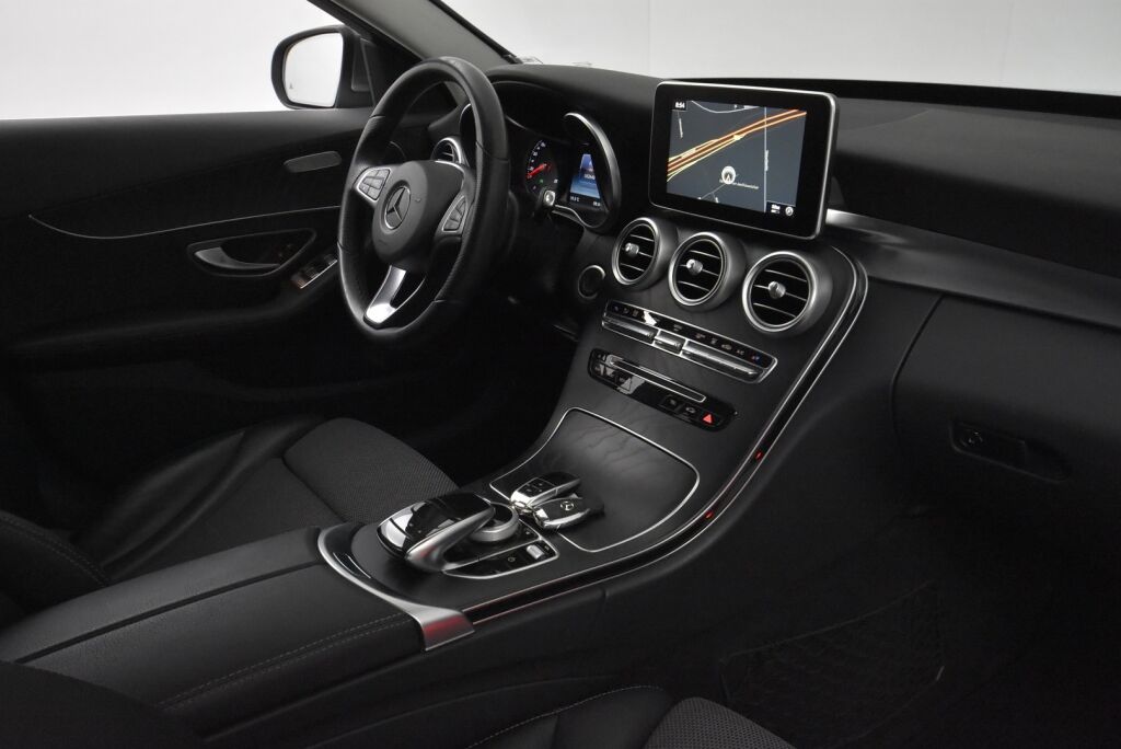 Mercedes-Benz C 2017 250 d 4Matic T A Premium Business / Webasto / Ajoavustinpaketti/ Comand