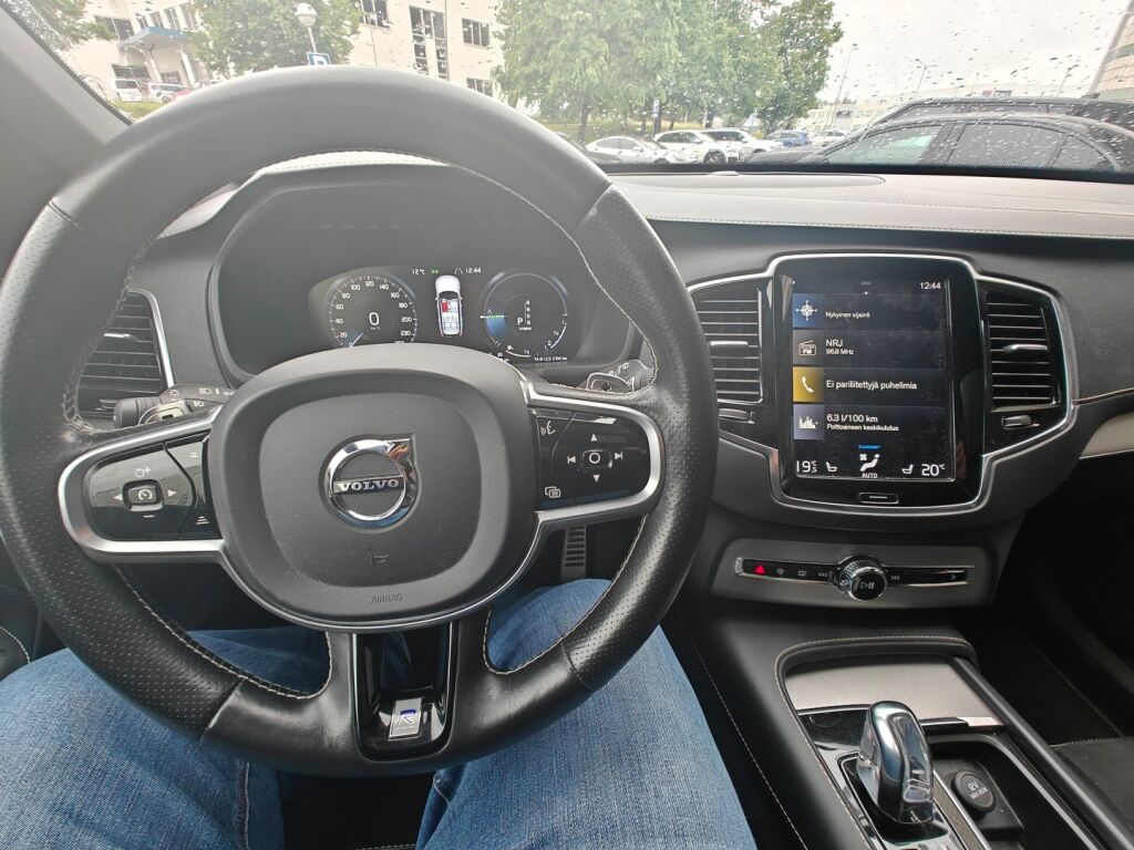 Volvo XC90 2019 T8 AWD R-Design aut / Panoraama / ACC / Led-ajovalot / Webasto