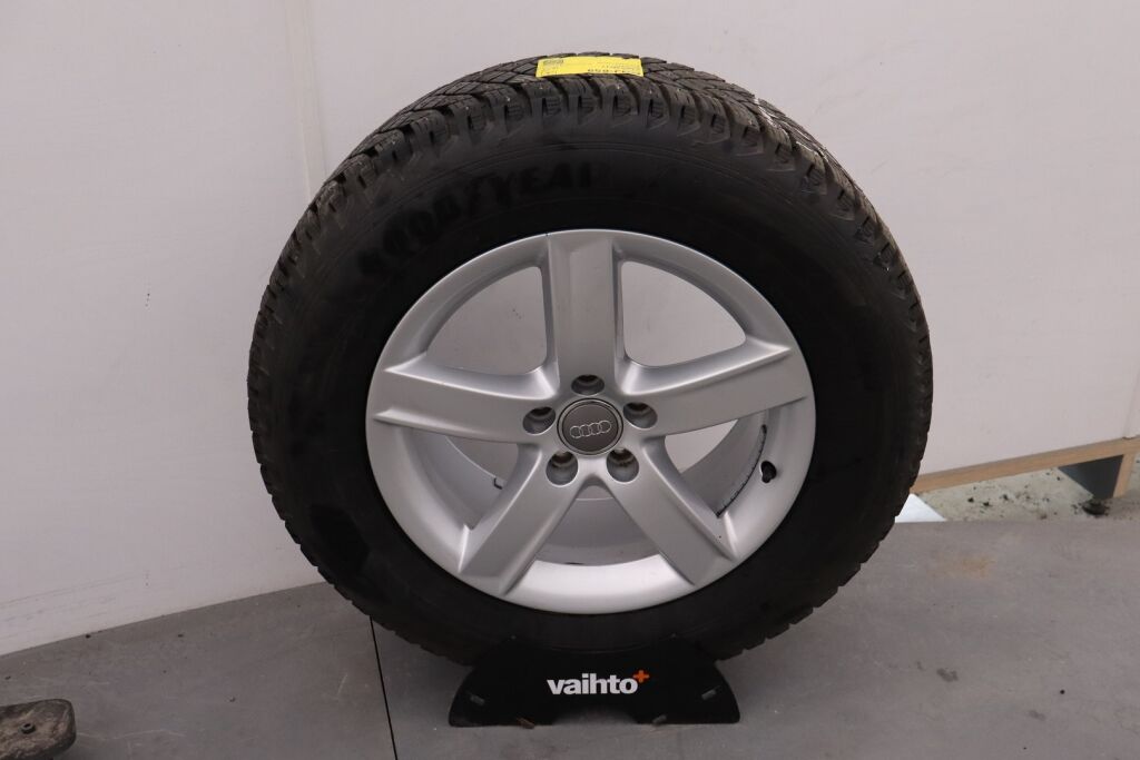 Audi Q5 2016 Q5 Farmari (AC) 4ov 1968cm3 / Lohko+Sp / Sport penkit / Vakkari / Tutkat /