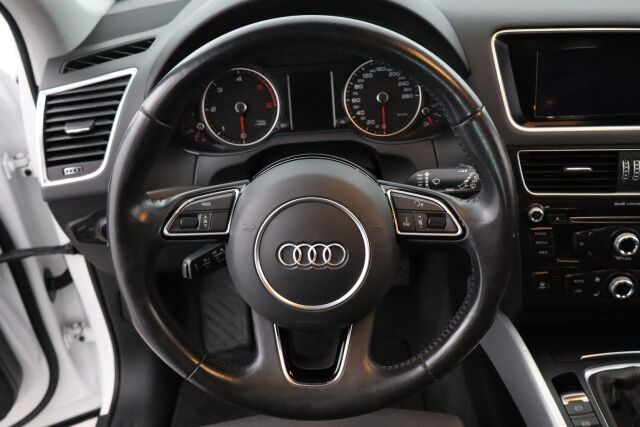 Audi Q5 2016 Q5 Farmari (AC) 4ov 1968cm3 / Lohko+Sp / Sport penkit / Vakkari / Tutkat /