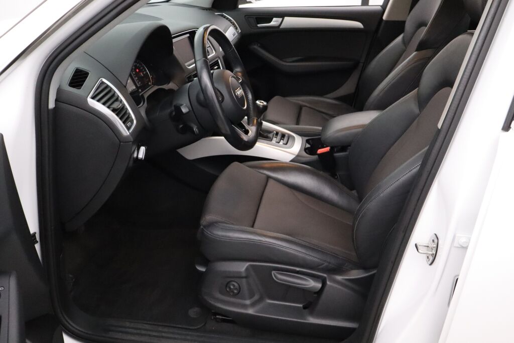 Audi Q5 2016 Q5 Farmari (AC) 4ov 1968cm3 / Lohko+Sp / Sport penkit / Vakkari / Tutkat /
