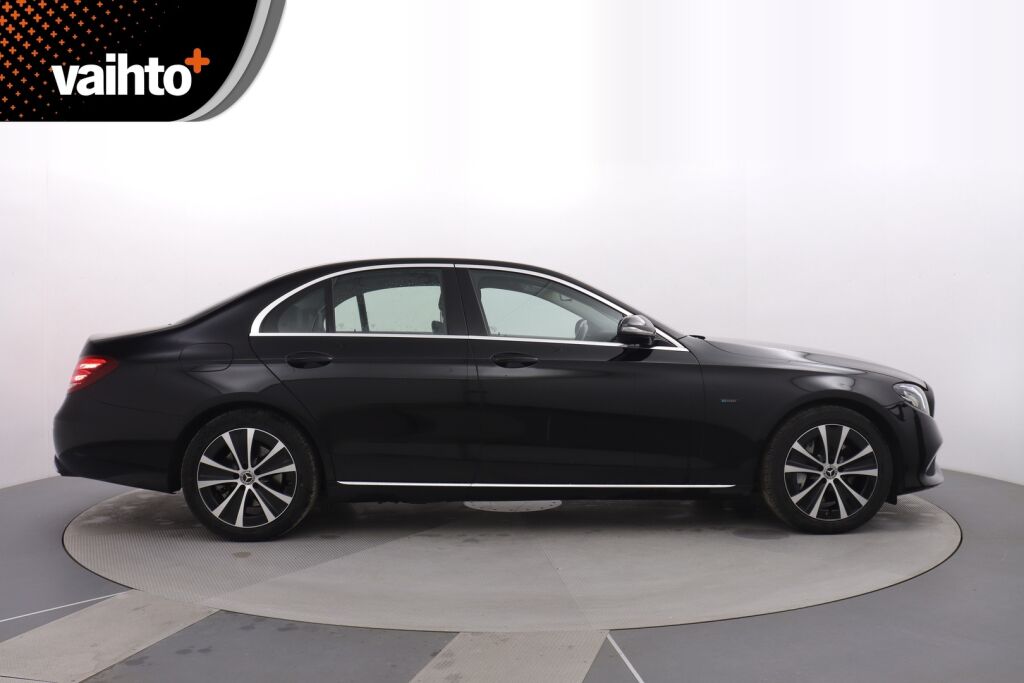 Mercedes-Benz E 2019 300 de A Business Edition EQ Power / ALV-vähennyskelpoinen / Suomiauto / Kamera / LED-High Performance / Koukku - RAHOITUS TÄHÄN AUTOON VAIN 3.99% - 