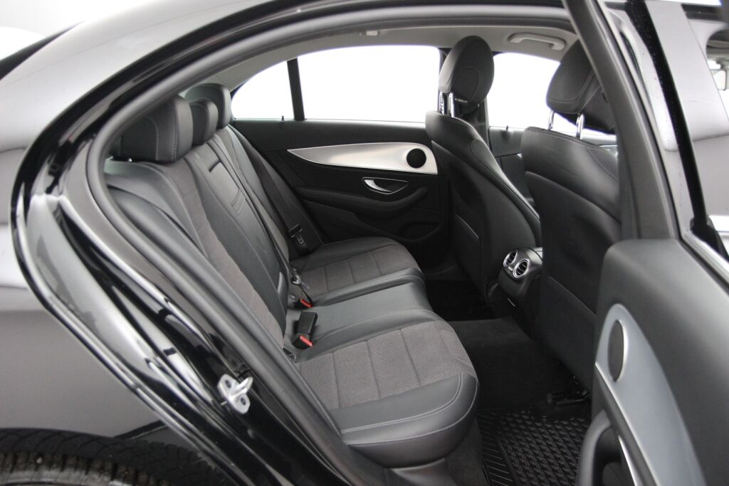 Mercedes-Benz E 2019 300 de A Business Edition EQ Power / ALV-vähennyskelpoinen / Suomiauto / Kamera / LED-High Performance / Koukku - RAHOITUS TÄHÄN AUTOON VAIN 3.99% - 
