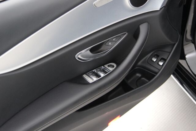 Mercedes-Benz E 2019 300 de A Business Edition EQ Power / ALV-vähennyskelpoinen / Suomiauto / Kamera / LED-High Performance / Koukku - RAHOITUS TÄHÄN AUTOON VAIN 3.99% - 