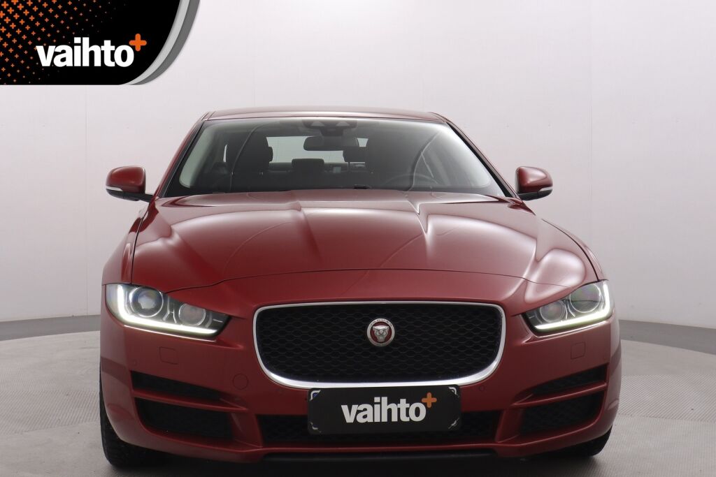 Jaguar XE 2016 20d  Aut / Aut. ilmastointi / Kamera / Sähköinen huoltohistoria / - RAHOITUS TÄHÄN AUTOON VAIN 3.99% - 
