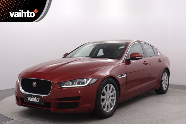 Jaguar XE 2016