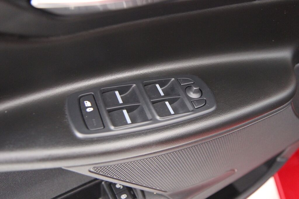Jaguar XE 2016 20d  Aut / Aut. ilmastointi / Kamera / Sähköinen huoltohistoria / - RAHOITUS TÄHÄN AUTOON VAIN 3.99% - 