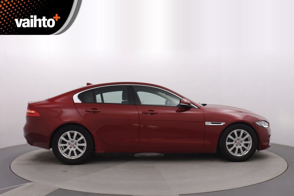 Jaguar XE 2016 20d  Aut / Aut. ilmastointi / Kamera / Sähköinen huoltohistoria / - RAHOITUS TÄHÄN AUTOON VAIN 3.99% - 
