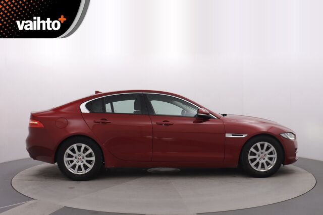 Jaguar XE 2016 20d  Aut / Aut. ilmastointi / Kamera / Sähköinen huoltohistoria / - RAHOITUS TÄHÄN AUTOON VAIN 3.99% - 