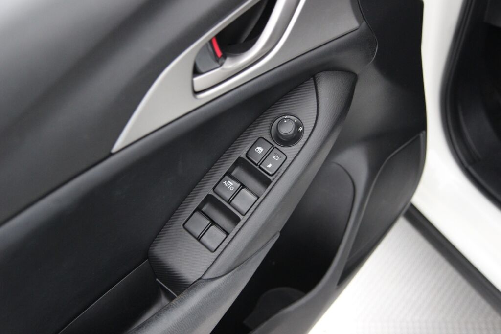 Mazda CX-3 2019 2,0 (120 hv) SKYACTIV-G Premium 6MT GA2 / Aut.ilmastointi / Kamera / Lohko+sisälämmitin / Huoltokirja / 1 omistaja /