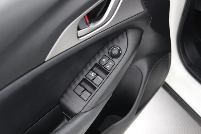 Mazda CX-3 2019 2,0 (120 hv) SKYACTIV-G Premium 6MT GA2 / Aut.ilmastointi / Kamera / Lohko+sisälämmitin / Huoltokirja / 1 omistaja /