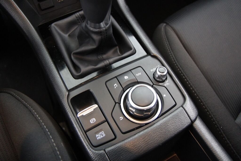Mazda CX-3 2019 2,0 (120 hv) SKYACTIV-G Premium 6MT GA2 / Aut.ilmastointi / Kamera / Lohko+sisälämmitin / Huoltokirja / 1 omistaja /