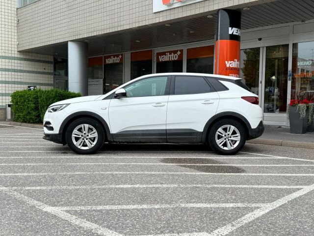 Opel Grandland X 2019 Comfort 130 Turbo A/T / Liikennemerkkien tunnistus / Kaistavahti / Jakopää tehty 2023 / Uusi tuulilasi