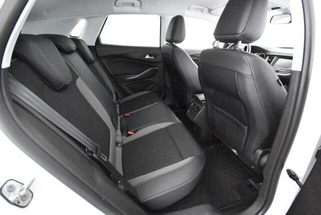 Opel Grandland X 2019 Comfort 130 Turbo A/T / Liikennemerkkien tunnistus / Kaistavahti / Jakopää tehty 2023 / Uusi tuulilasi