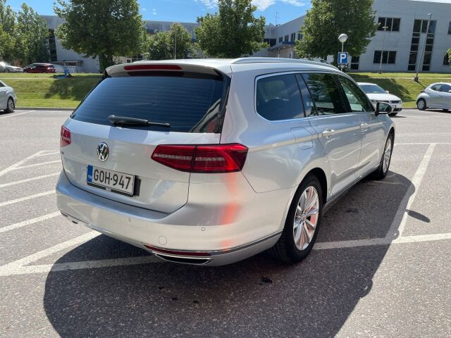 Volkswagen Passat 2018 Variant GTE Plug-In Hybrid 160 kW (218 hv) DSG / ACC / Vetokoukku / LED-Valot