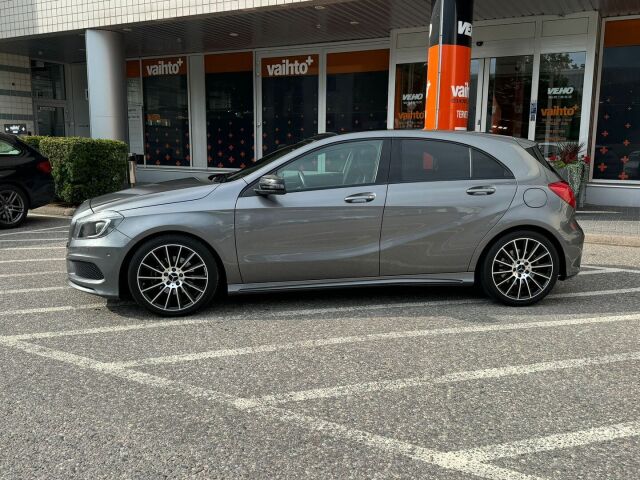 Mercedes-Benz A 2014 200 CD 4Matic A Premium Business / Vetokoukku / Panoraama / Peruutuskamera / Navigointi