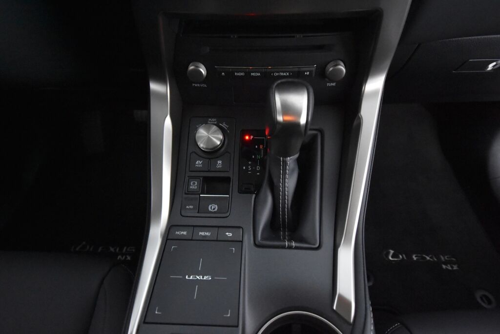 Lexus NX 2021 300h AWD Business Limited Edition / Adapt.vakionopeussäädin/ Kamera/ Nahkat