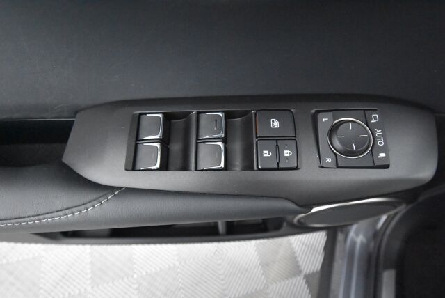 Lexus NX 2021 300h AWD Business Limited Edition / Adapt.vakionopeussäädin/ Kamera/ Nahkat