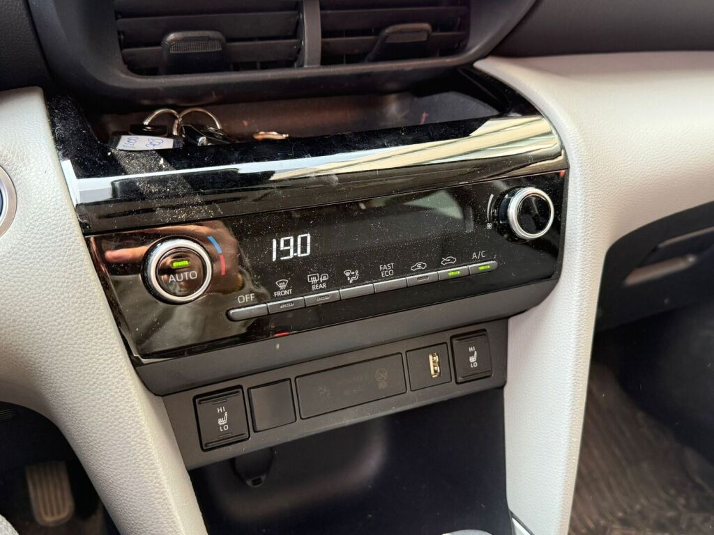 Toyota Yaris Cross 2021 1,5 Hybrid Active / Relax takuu / Adaptiivinen vakionopeuden säädin / Kaistavahti / Lämmitettävä ratti