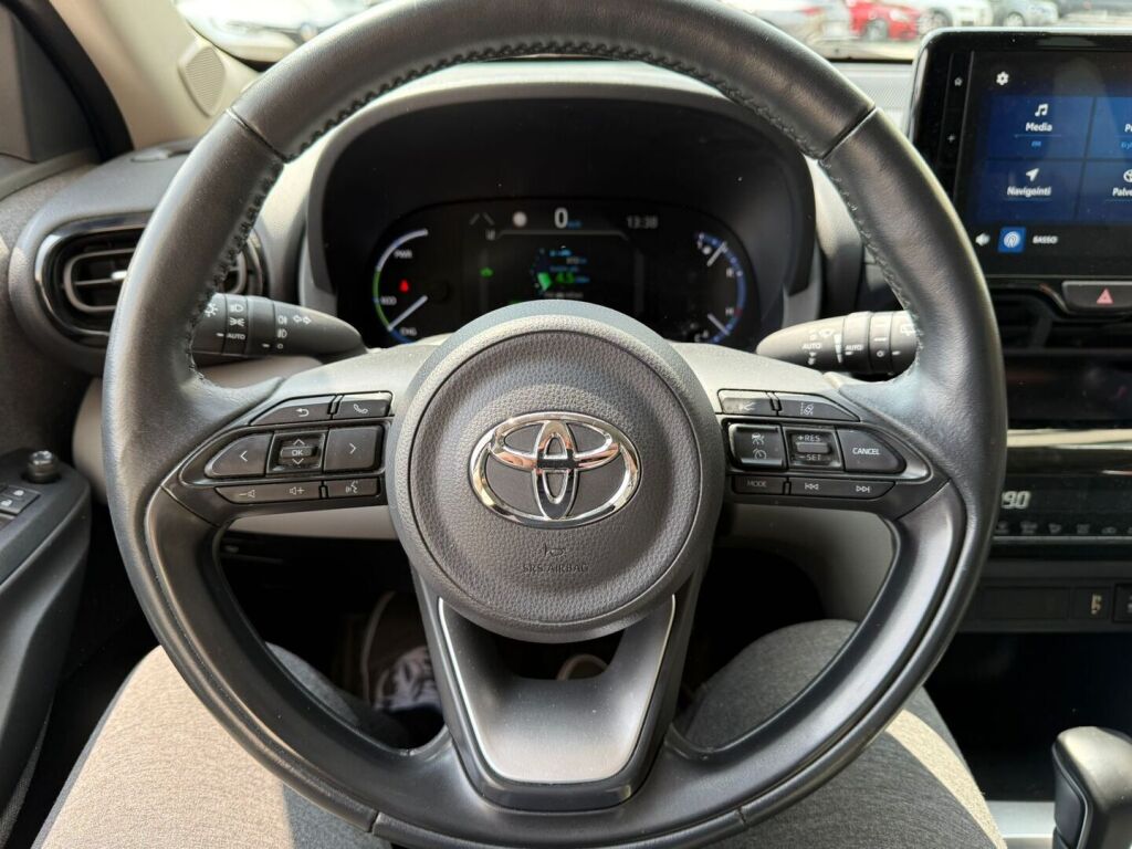Toyota Yaris Cross 2021 1,5 Hybrid Active / Relax takuu / Adaptiivinen vakionopeuden säädin / Kaistavahti / Lämmitettävä ratti