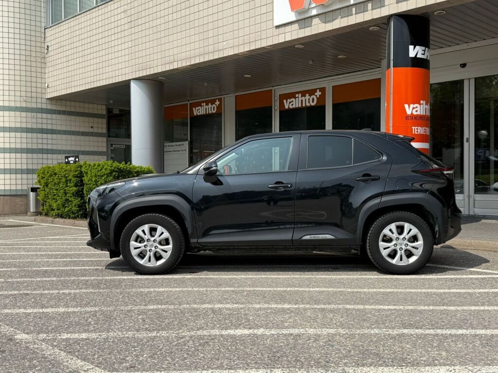 Toyota Yaris Cross 2021 1,5 Hybrid Active / Relax takuu / Adaptiivinen vakionopeuden säädin / Kaistavahti / Lämmitettävä ratti