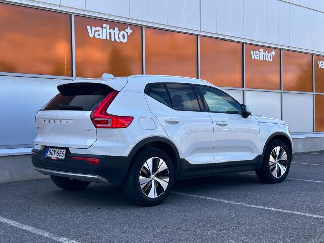 Volvo XC40 2021 T2 Business Edition aut / 2-om. Suomiauto / Keyless / Kamera / Webasto / Juuri katsastettu