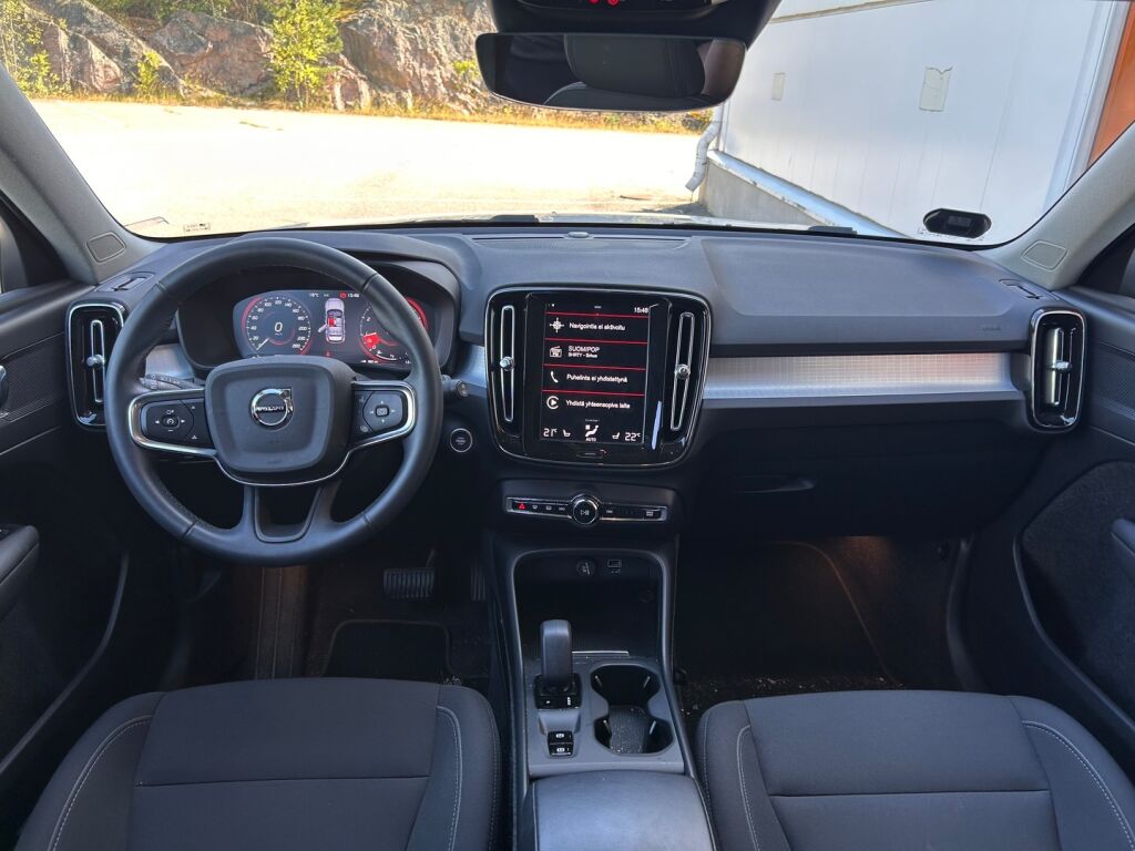 Volvo XC40 2021 T2 Business Edition aut / 2-om. Suomiauto / Keyless / Kamera / Webasto / Juuri katsastettu