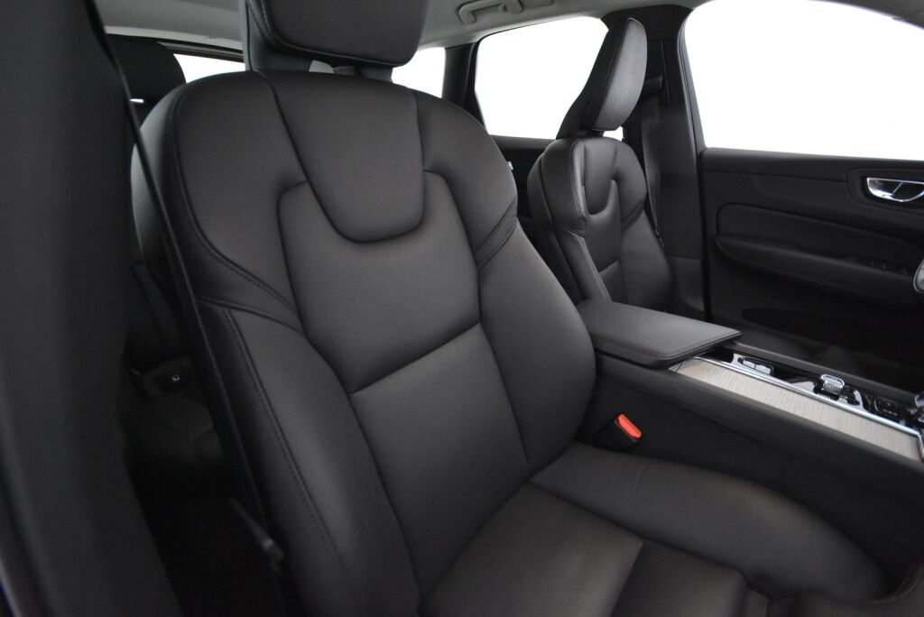 Volvo XC60 2022 B4 AWD D-MHEV Business Inscription Edition aut / Polttoainetoiminen lisälämmitin / Vetokoukku / Led-ajovalot