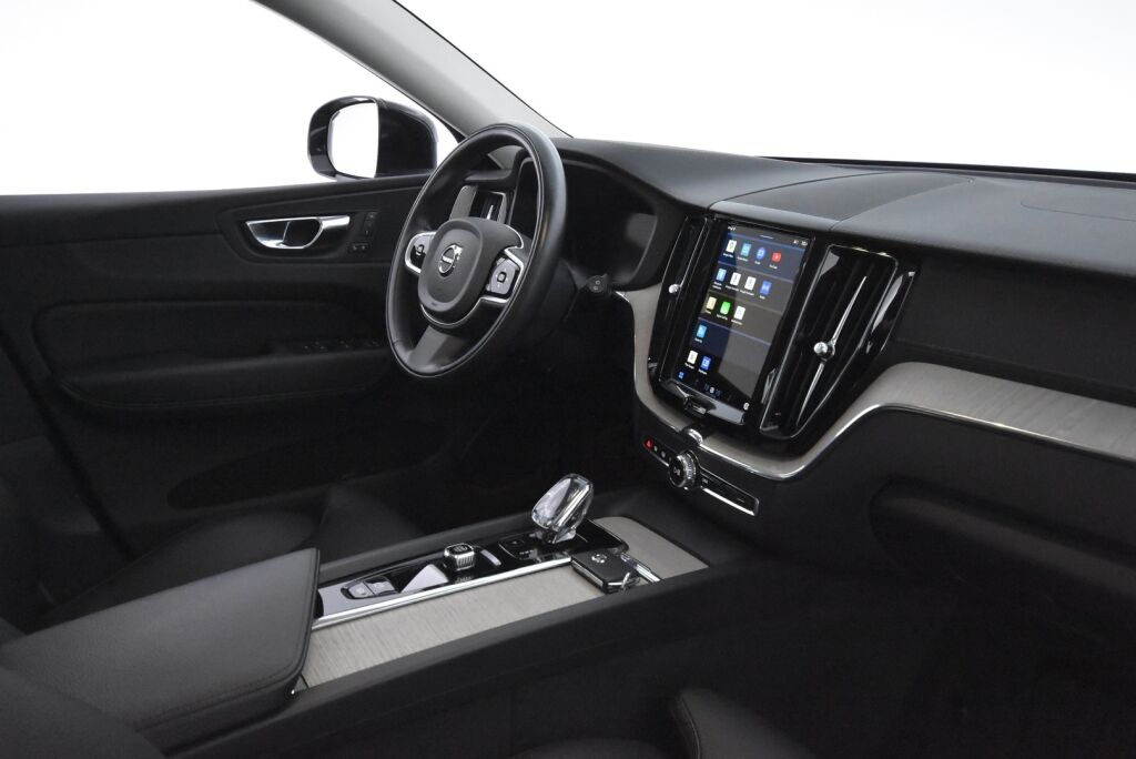 Volvo XC60 2022 B4 AWD D-MHEV Business Inscription Edition aut / Polttoainetoiminen lisälämmitin / Vetokoukku / Led-ajovalot