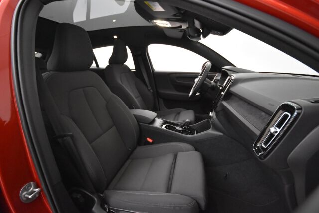 Volvo C40 2022 Recharge Single Plus aut / Lämpöpumppu / Pilot assist / Panorama / BLIS